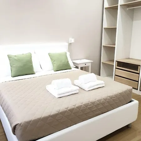 T&t Luxury Int 4 Apartment